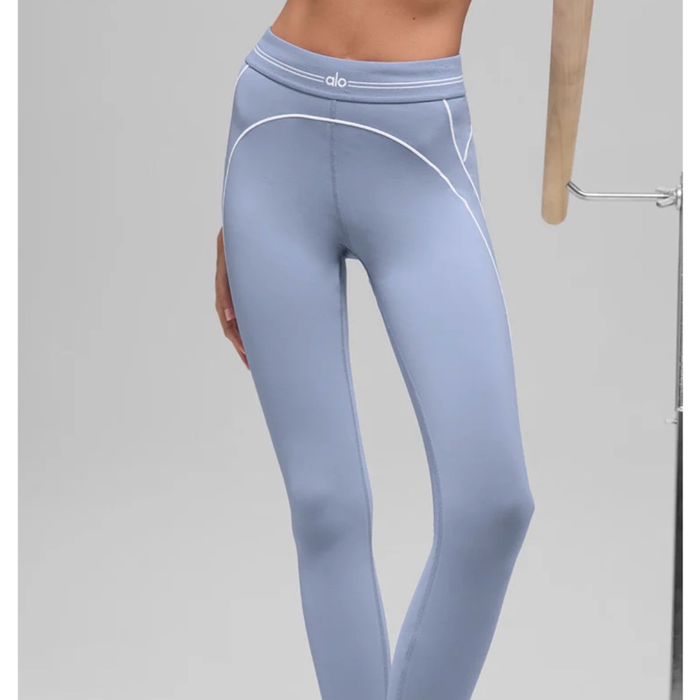 ALO Yoga Women's Light Blue Leggings